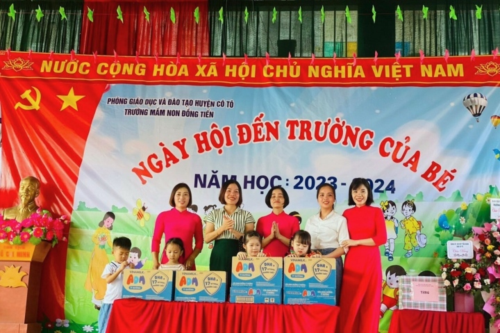 HơN 1 TriệU Ly SữA TiếP TụC đồNg HàNh CùNg Trẻ Nhỏ đóN ChàO NăM HọC MớI - ẢNh 4.