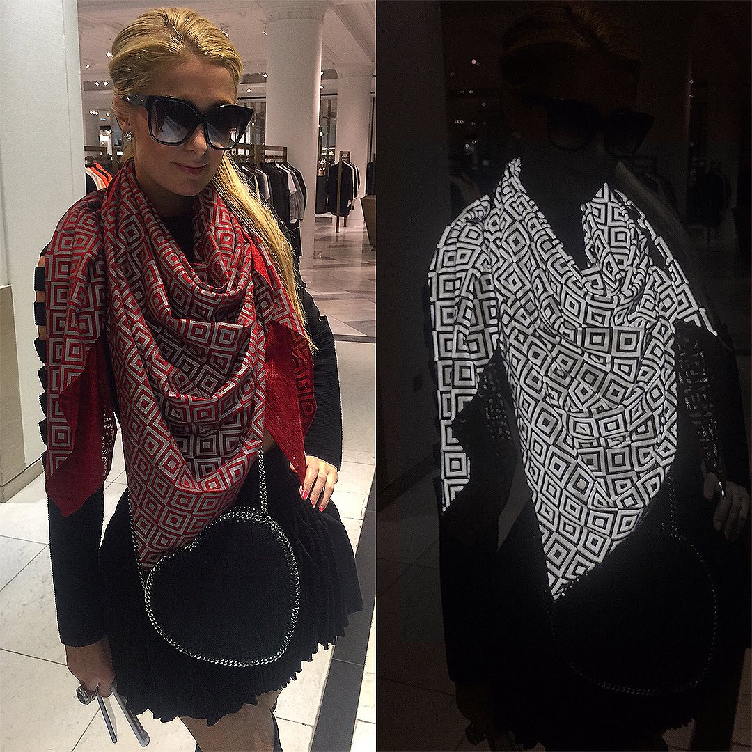 &Amp;Quot;ChiếC KhăN TàNg HìNh&Amp;Quot; ChốNg Paparazzi TừNg đượC Paris Hilton Và NhiềU Sao Hollywood Mê MẩN - ẢNh 1.