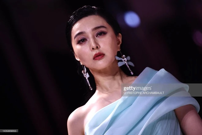 PhạM BăNg BăNg TáI XuấT Paris Fashion Week VớI MàN Catwalk BấT Ngờ, Nhan SắC U45 Có CòN HoàN HảO TrướC Getty Images? - ẢNh 4.