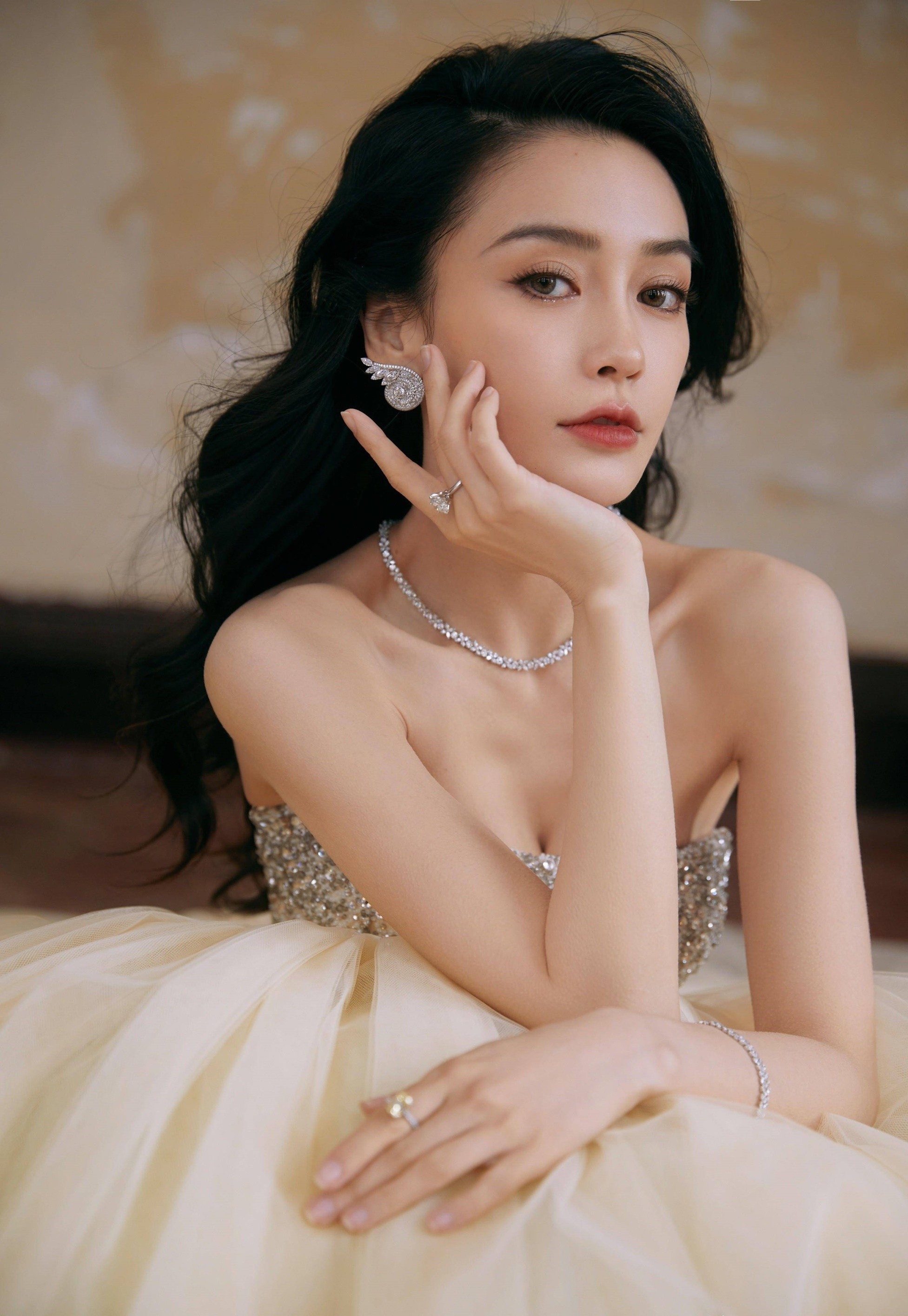 Angelababy CòN LạI Gì Khi Bị CấM SóNg ở TuổI 34 - ẢNh 5.