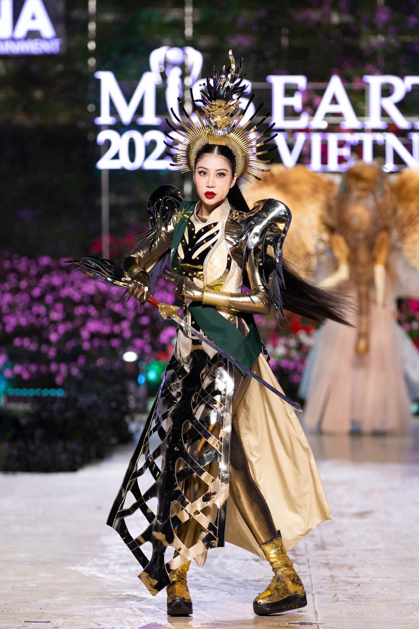 BáN KếT Miss Earth 2023: Thi Bikini DướI ThờI TiếT 15 độ, Trang PhụC đầU Voi CủA Lan Anh BỗNg Viral KhắP Mxh- ẢNh 6.