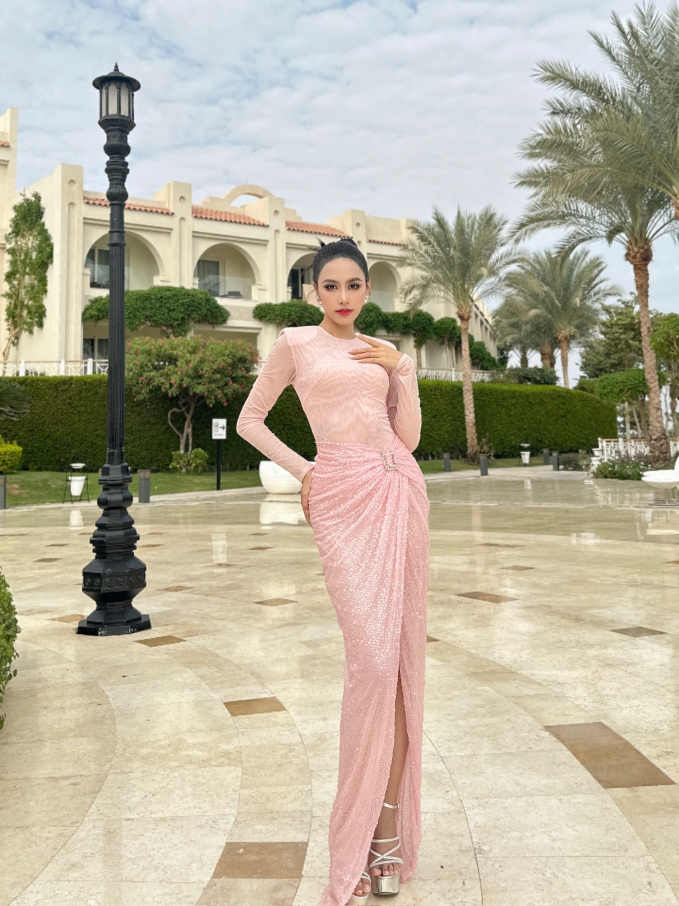 Á HậU NgọC HằNg ChiếM Spotlight Khi đọ SắC VớI DàN NgựA ChiếN TạI Miss Intercontinental, Nhan SắC ViệT LiệU Có VươNg MiệN Thứ Hai? - ẢNh 4.