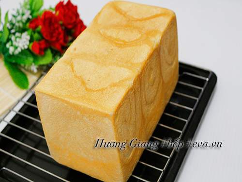 Bữa Sáng Nhẹ Nhàng Với Bánh Mì Gối Nhân Khoai Môn 27