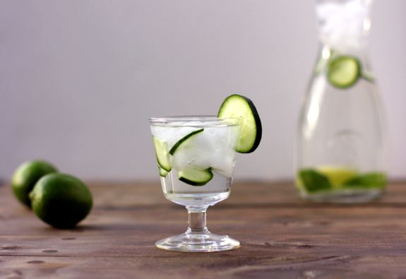 Pha Chế Mocktail Cucumber And Lime Spritzer Cực Ngon Và Đơn Giản 1