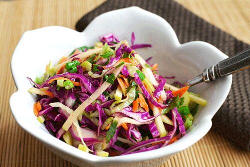 Tối Thứ 3 Ngon Miệng Với Cật Heo Xào Và Salad Táo Bắp Cải Ngọt Mát 3