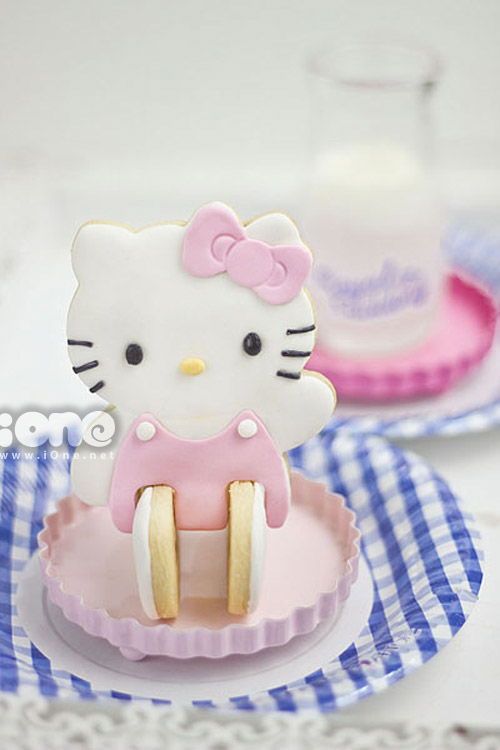 Làm Bánh Quy Bơ Kitty 3D Xinh Xinh Cho Bữa Tiệc Năm Mới 8