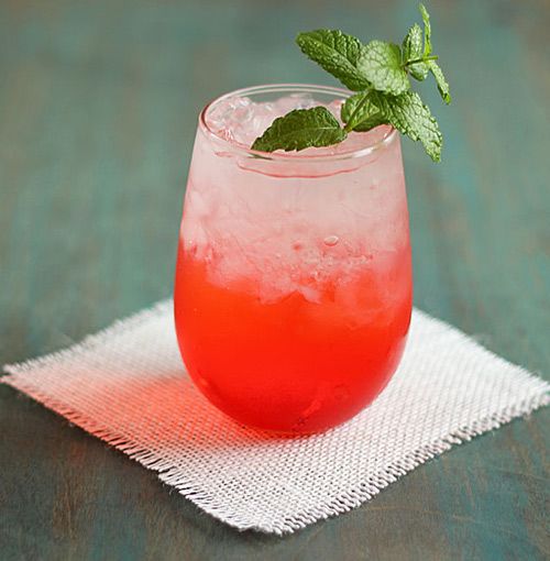 Cocktail Rượu Rum Chanh Leo 1