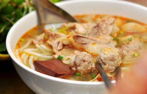 Bún Pín Bò Nổi Tiếng Ngon Ở Phố Hòa Mã 5