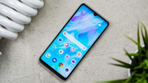 Những Mẫu Smartphone Cận Cao Cấp Đáng Chú Ý Năm 2019 3