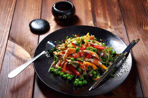 Làm Salad Gà Màu Sắc Đổi Món Cho Bữa Ăn 7