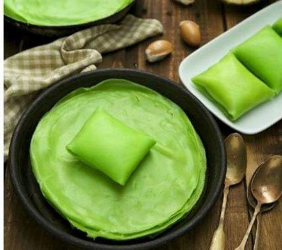 Thanh Mát Với Món Bánh Crepe Sầu Riêng Lá Dứa 4