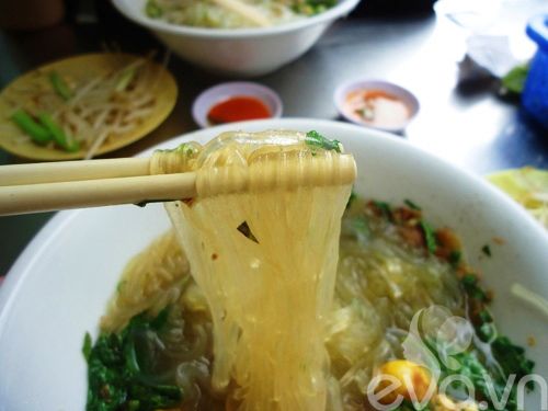 Phở, Miến Gà Lê Văn Sỹ: Ăn Là Mê! 6