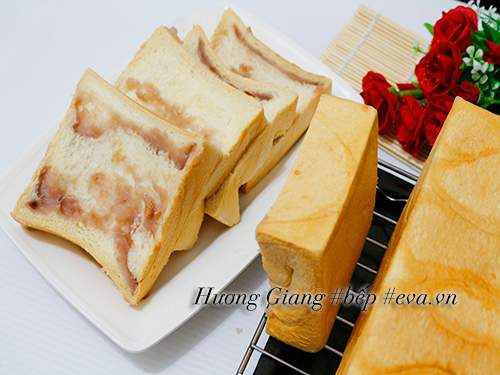 Bữa Sáng Nhẹ Nhàng Với Bánh Mì Gối Nhân Khoai Môn 30