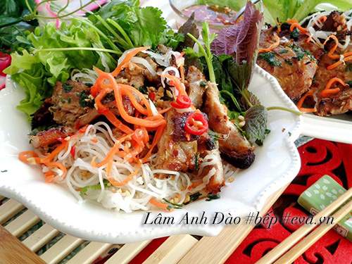 Bún Sườn Nướng Thơm Lừng Cả Bếp 15