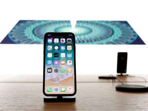 Apple “Bỏ Túi” Gần 90 Tỷ Usd, Iphone X Bán Đắt Như Tôm Tươi 2