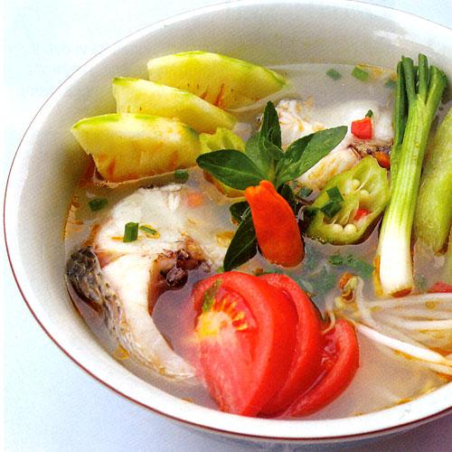 Canh-Chua-Ca-Loc