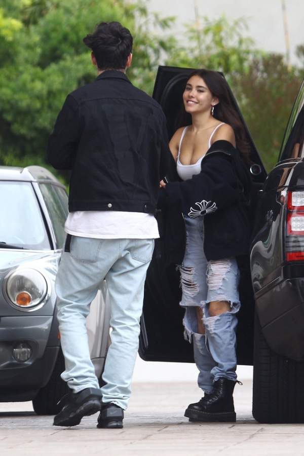 Madison Beer Khoe Ngực Gợi Cảm 3