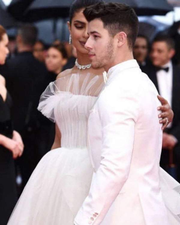 Priyanka Chopra - Nick Jonas: Cặp Đôi Nổi Bật Nhất Lhp Cannes 1