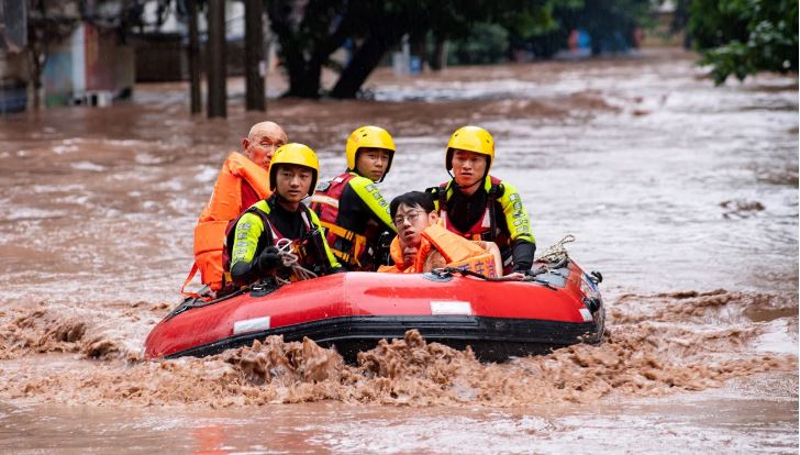 NóNg ThiêU đốT Và MưA Kỷ LụC, ChâU Á 