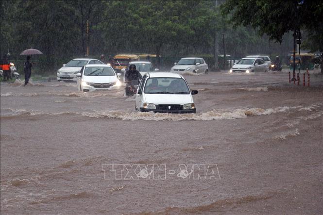 NóNg ThiêU đốT Và MưA Kỷ LụC, ChâU Á 