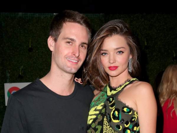 Mối Tình Lãng Mạn 2 Năm Giữa Ceo Snap Và Siêu Mẫu Miranda Kerr 1