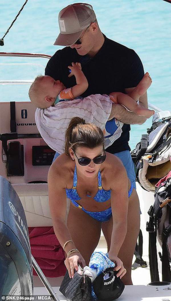 Coleen Rooney Tự Tin Với Dáng Thon Sau Khi Sinh 4 Con 7