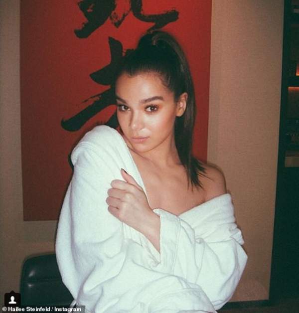 Hailee Steinfeld Xinh Đẹp Tại Bắc Kinh 8