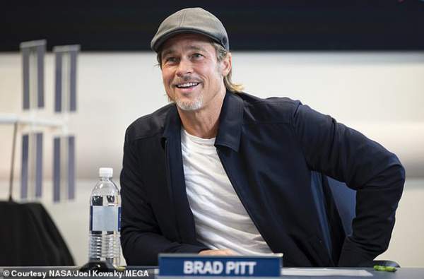 Hóa Ra Brad Pitt Cũng “So Kè” Với Geroge Clooney 1