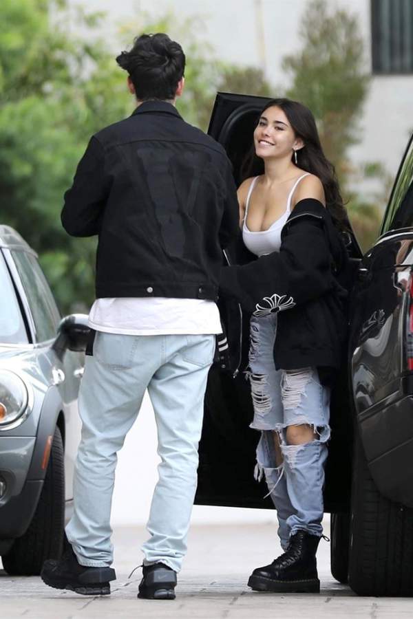 Madison Beer Khoe Ngực Gợi Cảm 5