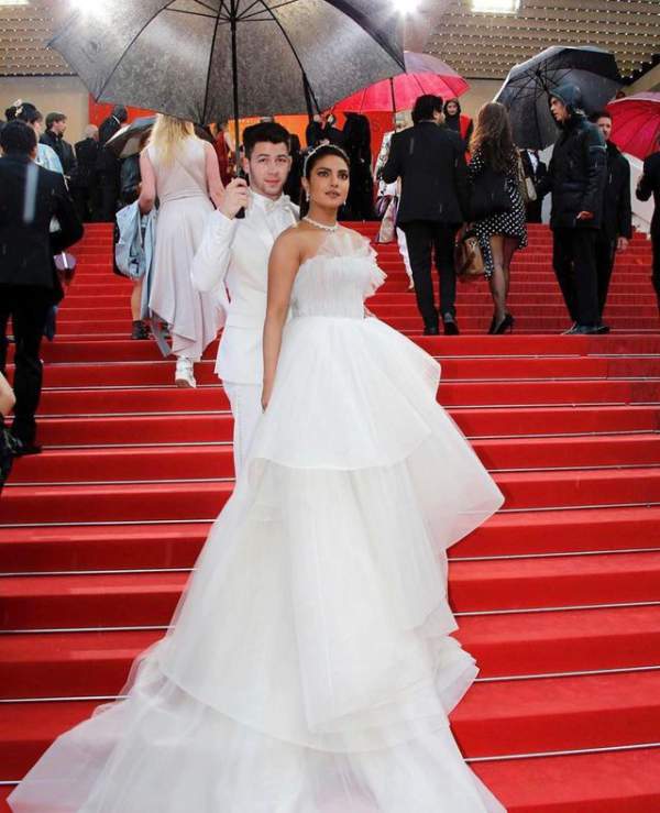 Priyanka Chopra - Nick Jonas: Cặp Đôi Nổi Bật Nhất Lhp Cannes 2