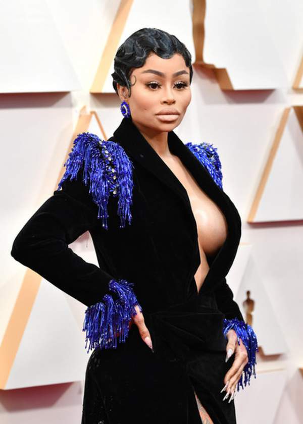 Vũ Nữ Thoát Y Blac Chyna Mặc Táo Bạo Trên Thảm Đỏ Oscar 7