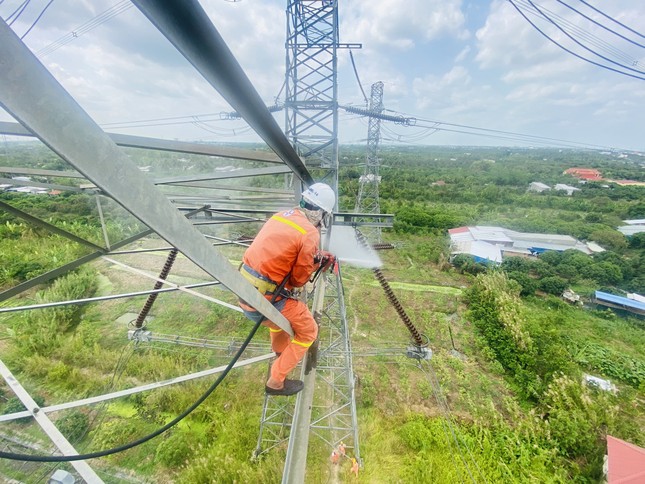 Thủ TướNg YêU CầU KhởI CôNg đườNg DâY 500Kv GầN 1 Tỷ Usd Trong TháNg 9 - ẢNh 1.