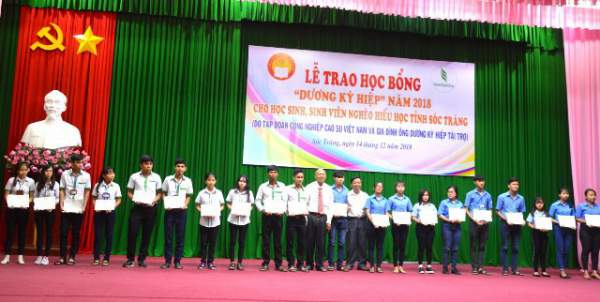 Sóc Trăng: Trao Hàng Trăm Suất Học Bổng Cho Học Sinh, Sinh Viên Hiếu Học 1