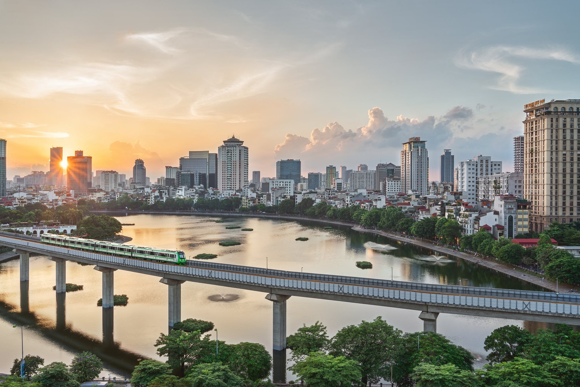 Ts. NguyễN Trí HiếU: “Thị TrườNg BấT độNg SảN Khó TrỗI DậY Trong 2 TháNg CuốI NăM 2023, TíN HiệU KhôI PhụC XuấT HiệN GiữA NăM 2024” - ẢNh 2.