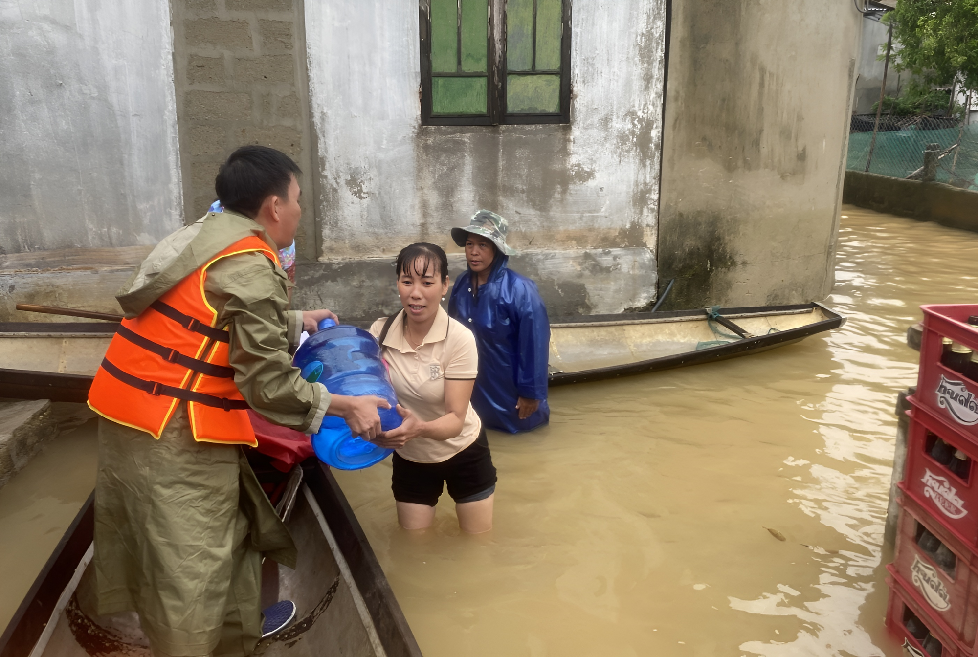 ChàNg Kỹ Sư CùNg NhóM BạN BăNg RừNg, LộI SuốI XâY TrườNg Cho HọC Sinh VùNg NúI: CáC Con đừNg Bỏ HọC Nghe! - ẢNh 22.