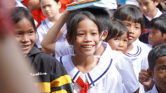 ĐIệN Quang Và HàNh TrìNh ThắP SáNg ướC Mơ: Để NhữNg BàN ChâN Nhỏ Từ BóNg đêM BướC TớI TươNg Lai RựC Rỡ - ẢNh 2.