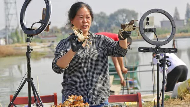 NgàY TàN CủA TmĐT TruyềN ThốNg Khi CáC ‘ChiếN ThầN’ ThấT NghiệP: Hệ Sinh TháI Kinh Doanh đAng Thay đổI Vì BáN HàNg Livestream Và Trí ThôNg Minh NhâN TạO - ẢNh 2.